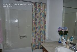 2931 Tanglewood Dr, Waukesha, Wi 53189 in Waukesha, WI (Photo 9 of 11)