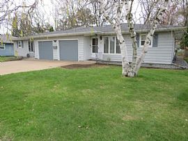  867 W Hamilton Ave, Eau Claire, Wi 54701 in Eau Claire, WI