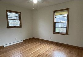 106 Highland Ave, Hartland, Wi 53029 in Hartland, WI (Photo 7 of 8)