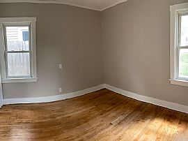 646 S 103rd St, West Allis, Wi 53214 in West Allis, WI (Photo 4 of 9)