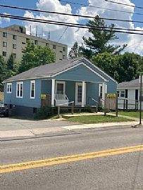 620 Johnstown Rd, Beckley, Wv 25801 in Beckley, WV