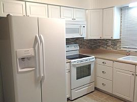 609 24th St W, Huntington, Wv 25704 in Huntington, WV (Photo 2 of 5)