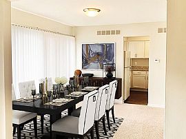 Weatherstone Townhomes, 29900 Franklin Rd #z5eue3y9z, Southfiel in Southfield, MI (Photo 8 of 10)