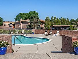 Cranbrook Centre - Southfield, Mi, 18333 South Dr #54, Southfie in Southfield, MI (Photo 4 of 8)