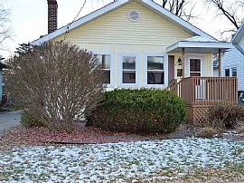 952 Benton Ave, Janesville, Wi 53545 in Janesville, WI