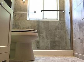 2526 E Stratford Ct, Milwaukee, Wi 53211 in Milwaukee, WI (Photo 9 of 9)