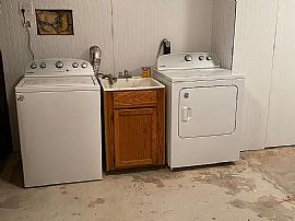 3209 N 91st St, Milwaukee, Wi 53222 in Milwaukee, WI (Photo 4 of 11)