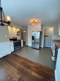 3209 N 91st St, Milwaukee, Wi 53222 in Milwaukee, WI (Photo 9 of 11)