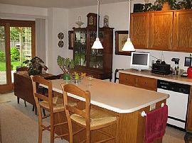 1122 Artisan Dr, Madison, Wi 53704 in Madison, WI (Photo 3 of 10)