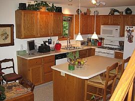 1122 Artisan Dr, Madison, Wi 53704 in Madison, WI (Photo 4 of 10)