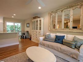 357 S School St, Fairhope, Al 36532 in Fairhope, AL (Photo 4 of 10)