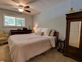 357 S School St, Fairhope, Al 36532 in Fairhope, AL (Photo 8 of 10)