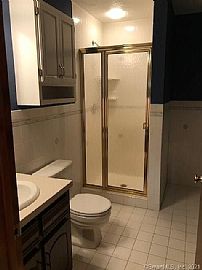 8 Bucciarelli Ln, Norwalk, Ct 06850 in Norwalk, CT (Photo 5 of 6)