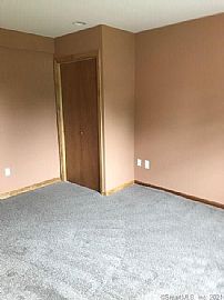 8 Bucciarelli Ln, Norwalk, Ct 06850 in Norwalk, CT (Photo 6 of 6)