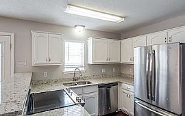 Comfortable 4 Bedroom House. 6064 Brooks Cv, Olive Branch, Ms 3 in Olive Branch, MS (Photo 3 of 9)