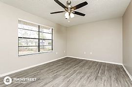 Corrigan Dr, Deltona 3 Bedroom Flat in Deltona, FL (Photo 3 of 6)