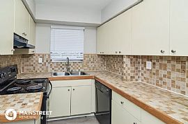 Miami 3 Bedroom House  in Miami, FL (Photo 4 of 8)