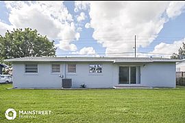 Miami 3 Bedroom House  in Miami, FL (Photo 7 of 8)