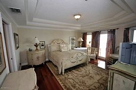 Amazing 3 Bedroom Condo at Jacksonville Beach in Jacksonville Beach, FL (Photo 5 of 11)