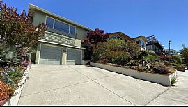 Amazing 3 Bedroom Home Oakland in Oakland, CA