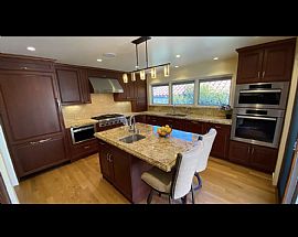 Amazing 3 Bedroom Home Oakland in Oakland, CA (Photo 3 of 6)