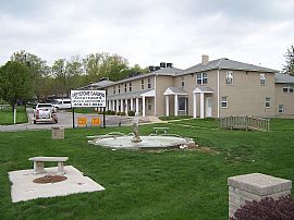 Greystone Garden, 4545 Nw Greystone Ct #5qfxh1z5b, Riverside, M in Riverside, MO