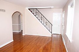 Nice and Comfortable House. 7740 Blackberry Ave, Saint Louis, M in Saint Louis, MO (Photo 3 of 12)