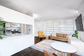  500 W 43rd St Apt 38b, New York, Ny 10036  in New York, NY (Photo 4 of 7)
