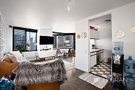  500 W 43rd St Apt 38b, New York, Ny 10036  in New York, NY (Photo 6 of 7)