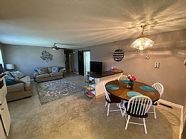 411 W Edison Ave, Muscle Shoals, Al 35661 in Muscle Shoals, AL (Photo 2 of 12)