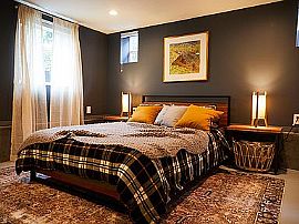 Charming 3 Bedroom Home in Seattle, WA (Photo 5 of 12)