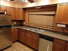 Charming 3 Bedroom Home in Chicago, IL (Photo 3 of 9)