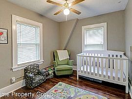 Charming 3 Bedroom Home in Champaign, IL (Photo 8 of 8)