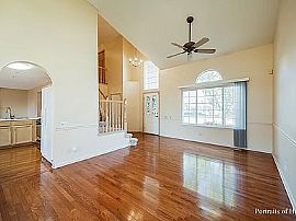 Charming 3 Bedroom Home in Naperville, IL (Photo 3 of 11)