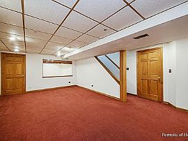 Charming 3 Bedroom Home in Naperville, IL (Photo 8 of 11)