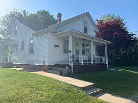 14 S Cornell Ave, Warren, Ri 02885 in Warren, RI