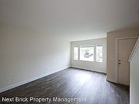 Charming 3 Bedroom Home in Seattle, WA (Photo 2 of 8)