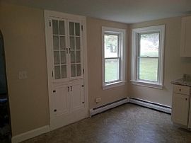 38 Chestnut Hill Rd, Chepachet, Ri 02814 in Chepachet, RI (Photo 5 of 10)