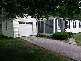 38 Chestnut Hill Rd, Chepachet, Ri 02814 in Chepachet, RI (Photo 9 of 10)