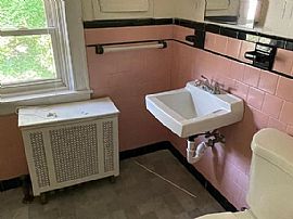 52 Maplewood Ave, Warwick, Ri 02889 in Warwick, RI (Photo 8 of 10)