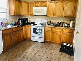 37 N Hull St, East Providence, Ri 02914 in East Providence, RI (Photo 10 of 12)