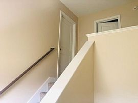 37 N Hull St, East Providence, Ri 02914 in East Providence, RI (Photo 8 of 12)