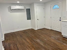 254 Metacom Ave, Warren, Ri 02885 in Warren, RI (Photo 4 of 10)