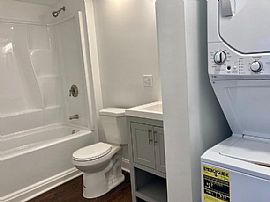 254 Metacom Ave, Warren, Ri 02885 in Warren, RI (Photo 5 of 10)