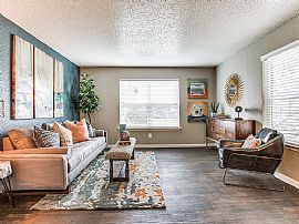 The Republic West Apartments, 241 E Interstate Highway 30 #c352 in Garland, TX (Photo 6 of 8)