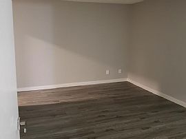 Windfaire Apartments, Apt 305, 11047 Otsego St, North Hollywood in North Hollywood, CA (Photo 11 of 12)