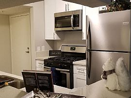 Windfaire Apartments, Apt 305, 11047 Otsego St, North Hollywood in North Hollywood, CA (Photo 9 of 12)