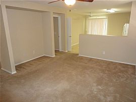 Convenience Living "3bedroom Rent House " in Tucson, AZ (Photo 2 of 5)