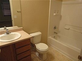 Convenience Living "3bedroom Rent House " in Tucson, AZ (Photo 5 of 5)