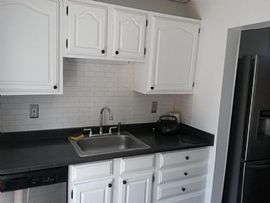 Beautiful 1 Bedroom 1.5 Bathroom  in Baltimore, MD (Photo 3 of 11)